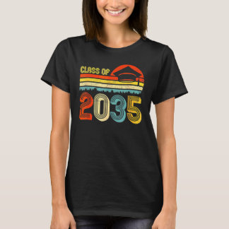 Klasse von 2035 wird mit mir vor dem Abschluss Vin T-Shirt