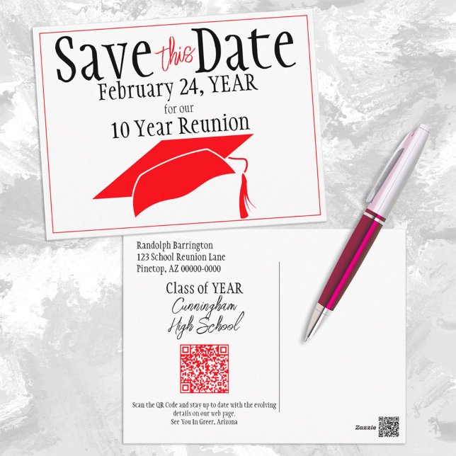 Klasse Wiedersehen Save the Date Red Grad QR-Code Postkarte (Von Creator hochgeladen)