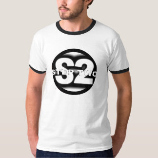Klassiker-Logo-T - Shirt des Schrittes zwei