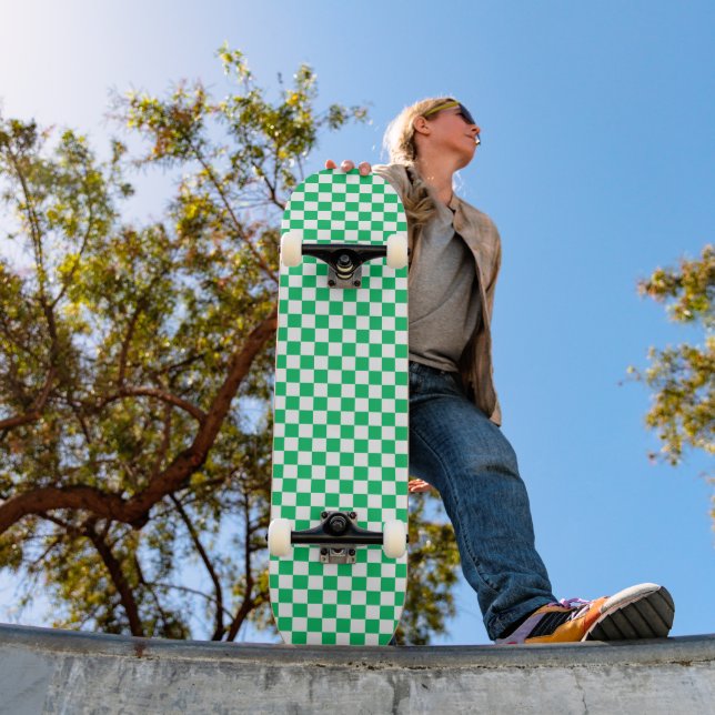 Klassisch grün kariert  skateboard (Außenbereich 1)