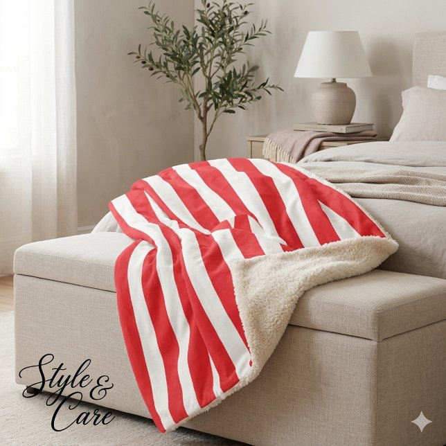Klassisch rot und weiß gestreift sherpadecke (Classic Red and White Striped Sherpa Blanket)