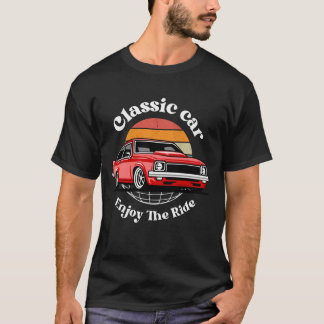 Klassische Autos genießen die Fahrt T-Shirt