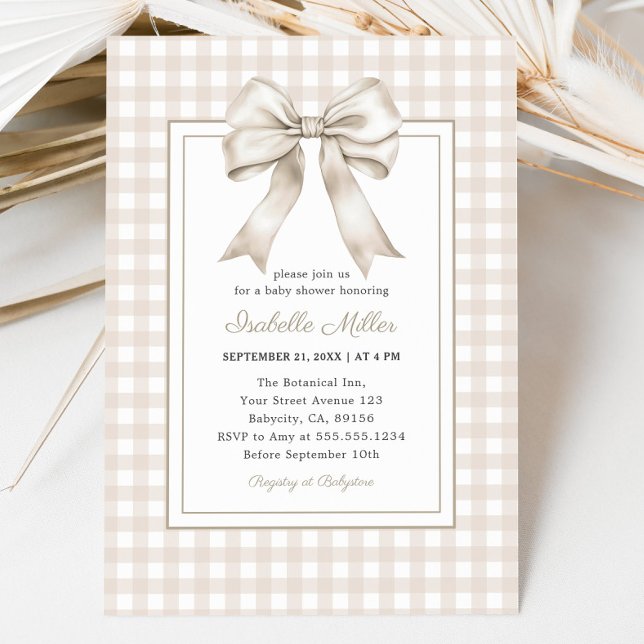 Klassische Beige Bow Gingham Neutral Baby Dusche Einladung (Classic Beige Bow Gingham Neutral Baby Shower Invitation)