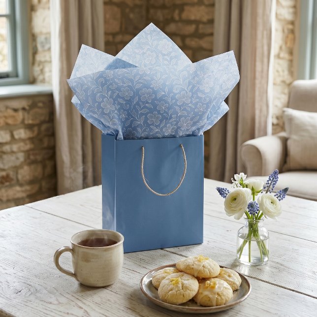 Klassische Blätter Blumenmuster auf hellblau Seidenpapier (Von Creator hochgeladen)
