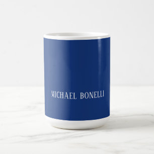 Klassische blaue elegante Serifenschrift minimalis Kaffeetasse