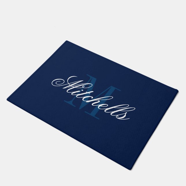 Klassische, blaue und weiße mit Monogramm Türmatte (Schrägansicht)