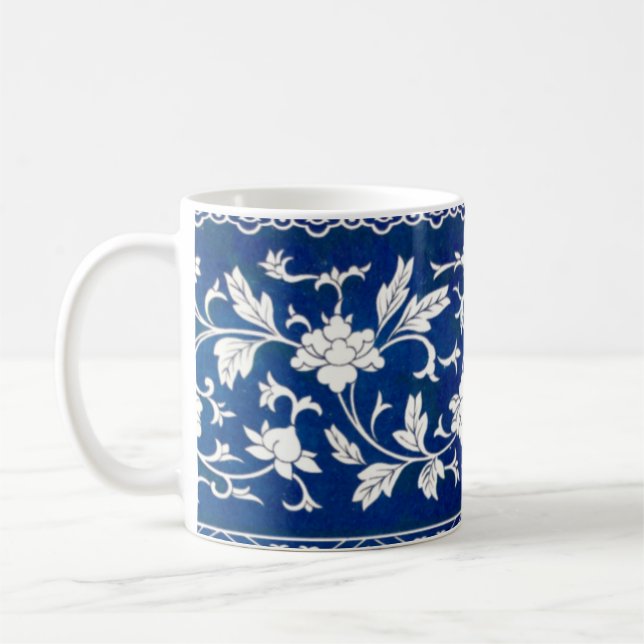 Klassische Blumendekoration Print Kaffeetasse (Links)