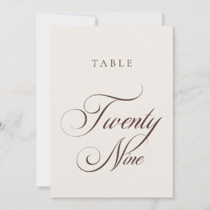 Klassische braune Kalligrafie-Hochzeitstisch-Numme Einladung