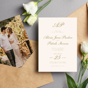 Klassische Creme-Gold-Script-Monogramm-Foto Hochze Einladung