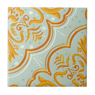 klassische Fliesen aus weiß und gold