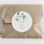 Klassische formale grüne Blätter Hochzeit Runder Aufkleber<br><div class="desc">Dieses klassische,  formschöne grüne Blätter ist ein klassischer Rundaufkleber für Hochzeitsfeiern. Das Design zeichnet sich durch Aquarellfarben,  handgezeichnet grüne Blätter,  inspirierend natürliche Schönheit aus.</div>