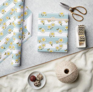 Klassische Gänseblümchen und klassischer Streifen  Geschenkpapier