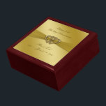 Klassische Goldene Geschenkboxen zum 50. Hochzeits<br><div class="desc">Ein Digitalbcon-Bilderdesign mit satin-weichem Gold-Design und einer Vielzahl von individuellen Bildern, Formen, Mustern, Stilen und Schriftart in dieser einzigartigen "Classic Golden 50 th Wedding Anniversary"-Geschenkboxen. Dieses weiche und satiny goldene Design ist mit anpassbaren Textschriften zum Anzug Ihres eigenen besonderen Anlasses ausgestattet. Bewahren Sie die Erinnerungen Ihres Jahrestags mit dieser Geschenkboxen...</div>