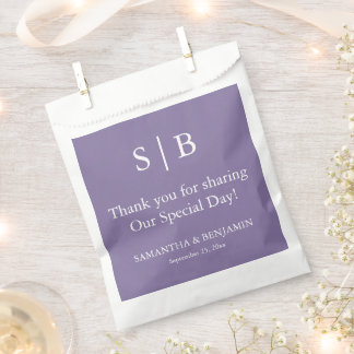 Klassische Lavendel-Monogramm-Hochzeitsgeschenktüt Geschenktütchen