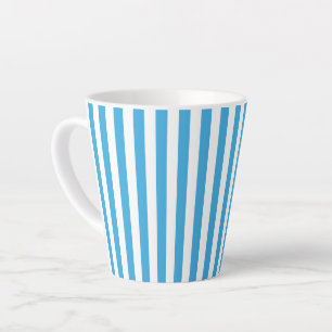 Klassische leichte Babyblau- und Weiß-Vertikalstre Milchtasse