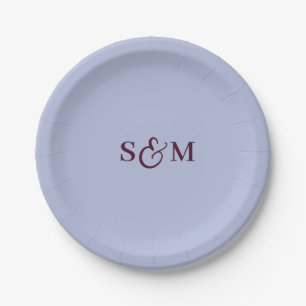 Klassische Periwinkle-Hochzeit mit Monogramm und E Pappteller