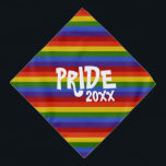 Klassische Regenbogenstreifen Pride 2023 Halstuch<br><div class="desc">Diese Bandana hat einen klassischen Regenbogen. Der Text "PRIDE 20xx" kann personalisiert sein.</div>