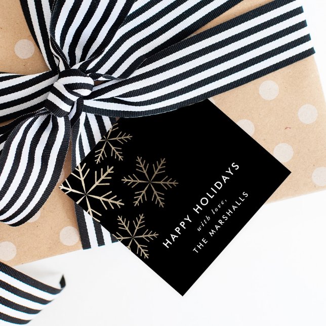 Klassische Schneeflocken Imitate Frische Pasta mac Geschenkanhänger (Elegant black and gold snowflakes modern christmas holiday gift tags.)