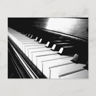 Klassische Schwarz-Weiß-Klavierfotografie Postkarte
