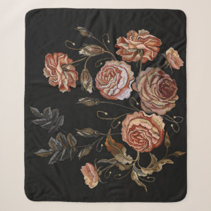 Klassische Stickerei vintage Rosenknospen Muster Sherpadecke