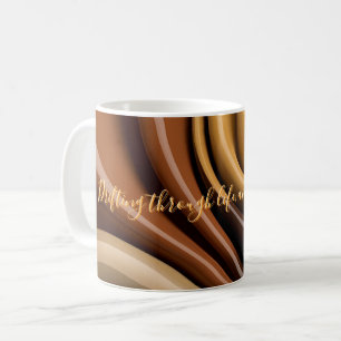 Klassische Tasse in abstrakter Grafik