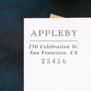 Klassische Typografie   Familienname und Rücksende Permastempel