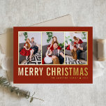 Klassische Typografie Foto Collage Red Christmas<br><div class="desc">Frohe Weihnachten! Mit dieser individuell gestaltbaren Weihnachts-Foto-Collage-Karte können Sie sich in dieser Saison Ihre Wünsche mitteilen. Es zeigt einfache Typografie auf einem roten Hintergrund. Personalisieren Sie Ihre Daten durch Hinzufügen von drei Fotos, Namen, Jahr und anderen Details. Diese moderne Weihnachtskarte aus Goldfolie ist in anderen Farben und in einem Karton...</div>