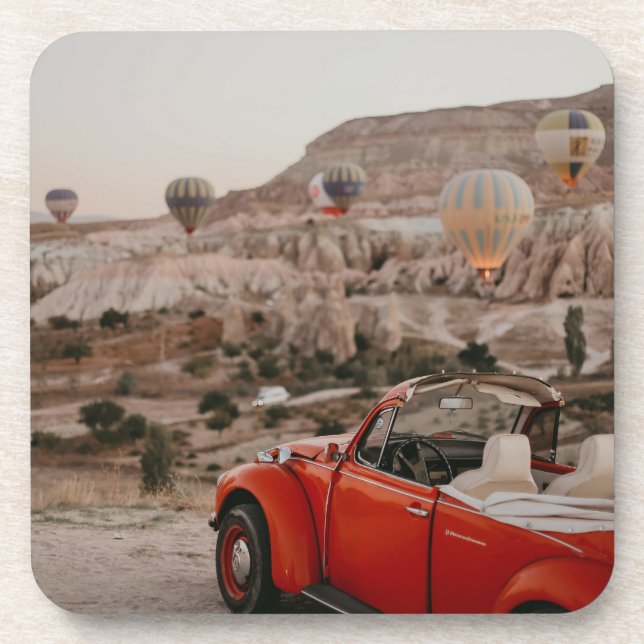 Klassische Vintage Red Car Watching Heißluftballon Getränkeuntersetzer (Vorderseite)