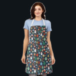 Klassische Weihnachtsbaummöbel Schürze<br><div class="desc">Lassen Sie sich in dieser Urlaubssaison ein wenig feiern mit dieser ganzen Schürze,  die mit klassischen Weihnachtsbaummustern besticht. Es ist das perfekte Geschenk,  um jemandem zu geben,  der Weihnachten  oder es für sich selbst behalte,  wenn Sie Ihre Lieblingskekse backen.</div>