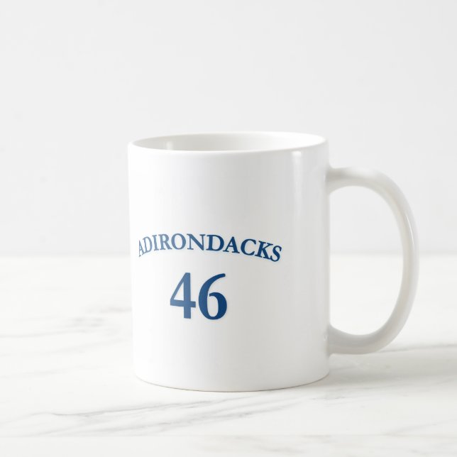 Klassische weiße Tasse des Adirondacks-46 (Rechts)