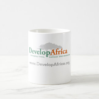 klassische weiße Tasse mit entwickeln Afrika-Logo