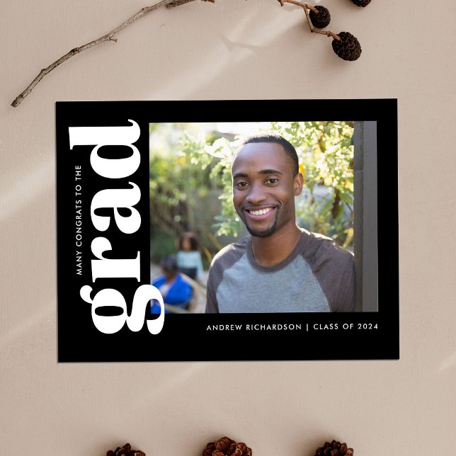 Klassischer Abschluss für Schwarz-weißes Foto Ankündigungspostkarte (Von Creator hochgeladen)