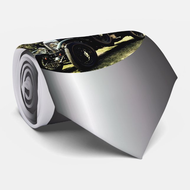 Klassischer Altwagen Krawatte (Gerollt)