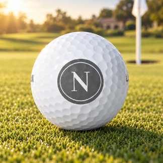 Klassischer grauer runder Monogrammanfang Golfball