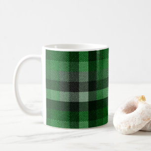 Klassischer grüner Tartan-Karostoff.  Kaffeetasse