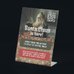 Klassischer Lesestender Santa, besuchen Sie Santa, Sockelschild<br><div class="desc">Dieses Podestschild ist perfekt für jeden,  der einen Besuch im Santa-Ereignis abhält. Dieses Zeichen dient dazu,  Kunden zum Scannen eines QR-Codes zu bewegen,  um sich der Warteschlange anzuschließen,  um den Weihnachtsmann zu besuchen. Ideal für kommerzielle und einheimische Veranstaltungen.</div>