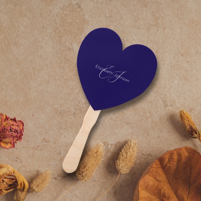 Klassischer minimalistischer Klassiker in Blau und Fächer (Von Creator hochgeladen)