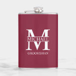 Klassischer Personalisierter Trauzeuge Flachmann<br><div class="desc">Klassische Geschenke mit Personalisiertem Trauzeuge mit dem Monogramm und dem Namen des personalisierten Trauzeugen,  mit dem Titel im klassischen,  weißen Serifenstil auf bordeauxrotem Hintergrund. Auch perfekt für Trauzeuge,  Vater der Braut und mehr.</div>