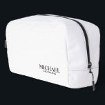 Klassischer Personalisierter Trauzeuge Waschbeutel<br><div class="desc">Klassische Geschenke für Personalisierten Trauzeuge mit dem Namen und dem Titel des personalisierten Trauzeugen im klassischen Serifenstil auf weißem Hintergrund. Auch perfekt für Trauzeuge,  Vater der Braut und mehr.</div>