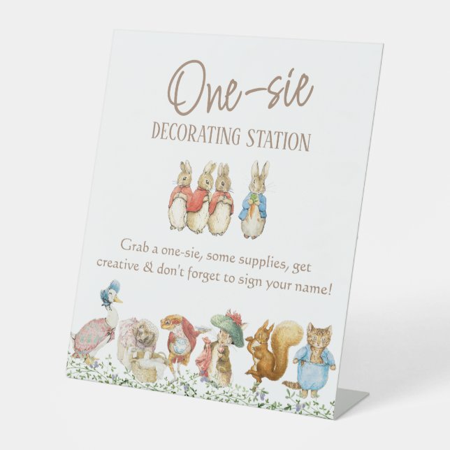 Klassischer Peter der Rabbit Baby Anzug dekoriert Sockelschild (Vorderseite)