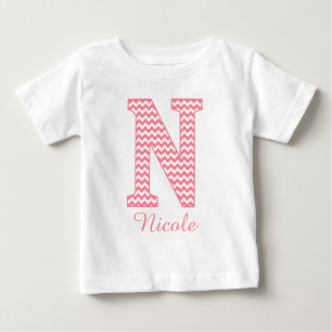 Klassischer Preppy Pink Zickzack Letter N Monogram Baby T-shirt