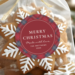 Klassischer roter Weihnachtscookie, hergestellt mi Runder Aufkleber