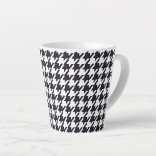 Klassischer Schwarz-Weiß-Hahnentritt Milchtasse