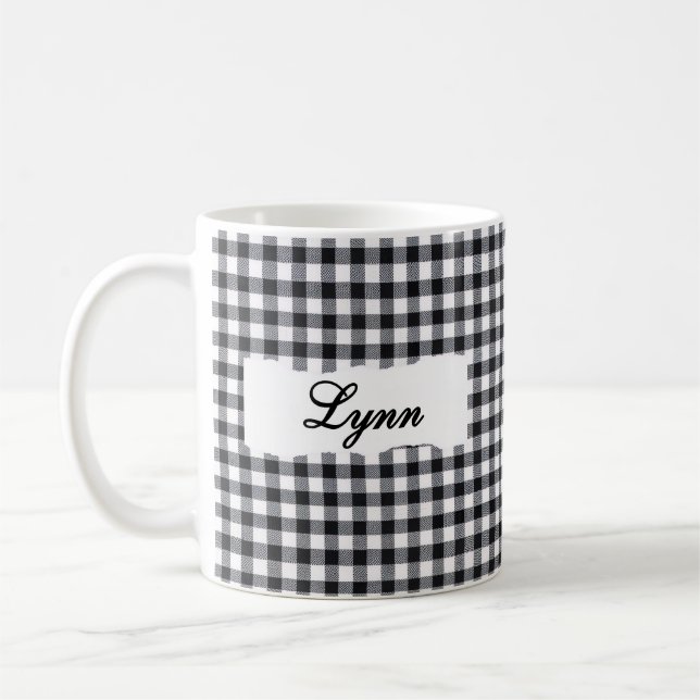 Klassischer schwarzer Gingham mit personalisiertem Kaffeetasse (Links)