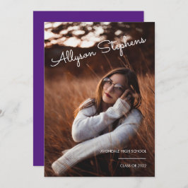 Klassischer Script White Text Foto Lila Abschluss Ankündigung