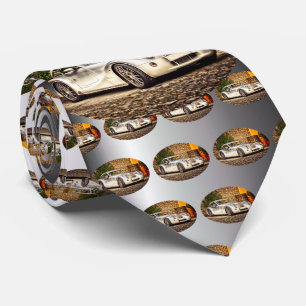 Klassischer Silbersportwagen Krawatte