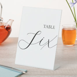 Klassischer Tisch Nummer Sechs Sockelschild