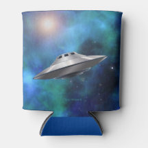 Klassischer UFO Flying Saucer in der Weltraumgalax