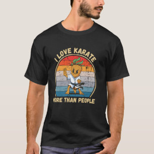 Klassischer Vintage-Karotten Ich Liebe Karate Mehr T-Shirt