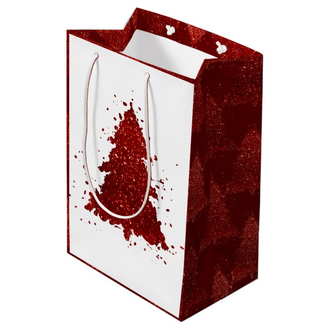 Klassischer Weihnachtsbaum | Festival Rich Crimson Mittlere Geschenktüte (Rückseite Schrägansicht)